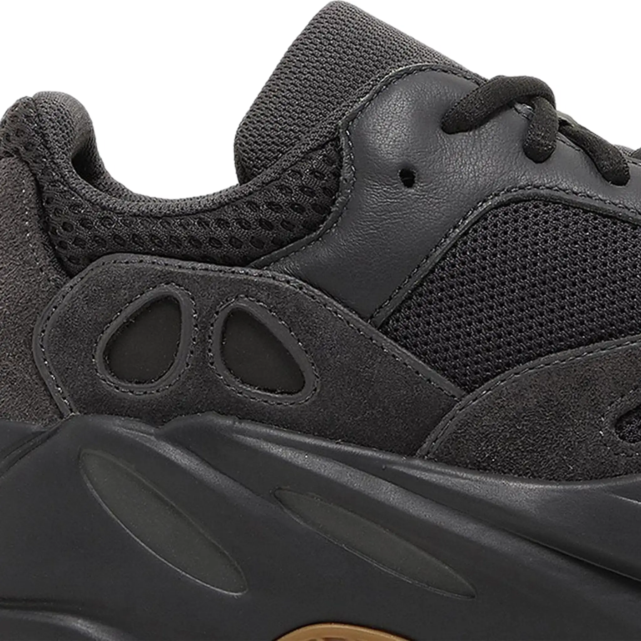 Adidas Yeezy Boost 700 Utility Black (2019/2023)