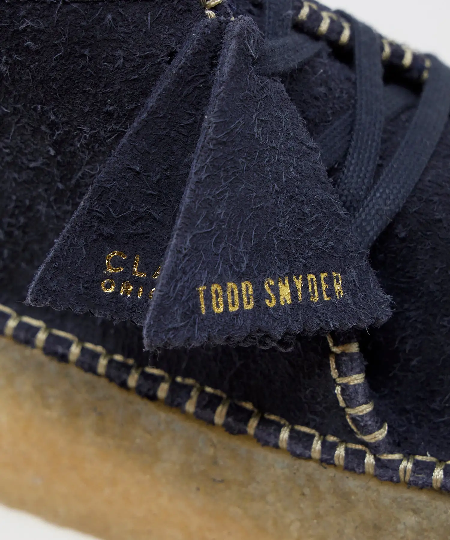 Todd Snyder X Clarks Originals Caravan Boot in Navy