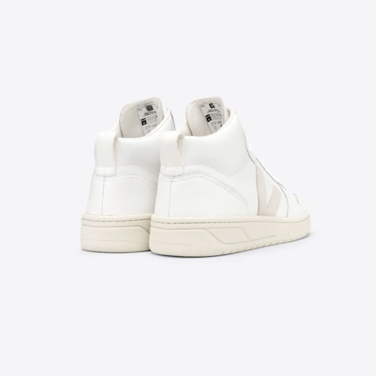 Veja   V-15 Leather Extra-White Natural (men)