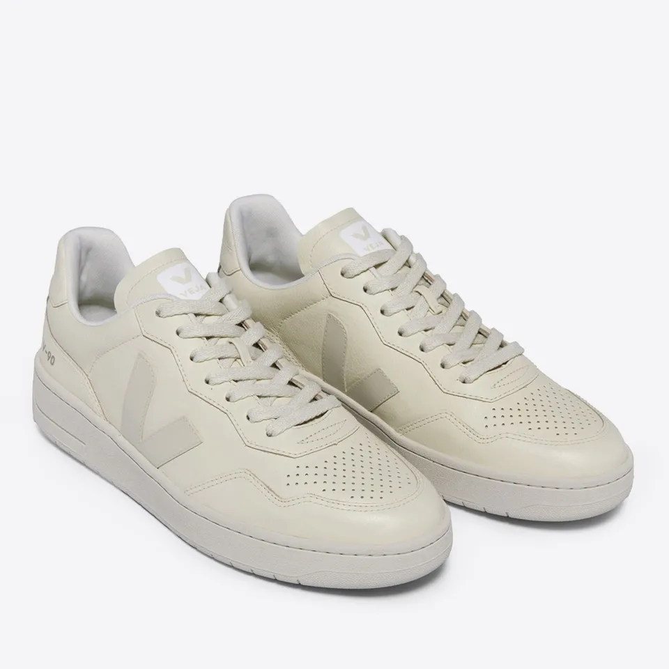 Veja Women's V-90 Bastille Leather Trainers - UK 3 | Coggles