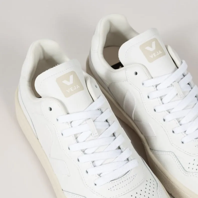 Women's Veja V-90 O.T. Leather (Extra White)