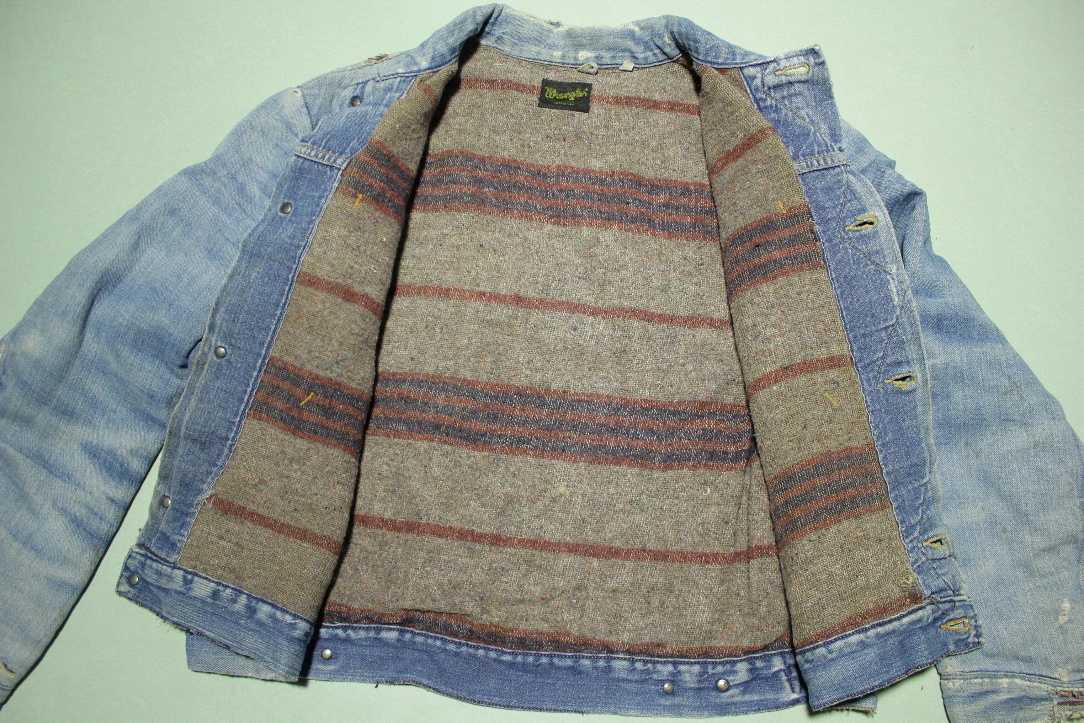 Wrangler 70's Blanket Flannel Lined Distressed Denim Trucker Jean Jacket