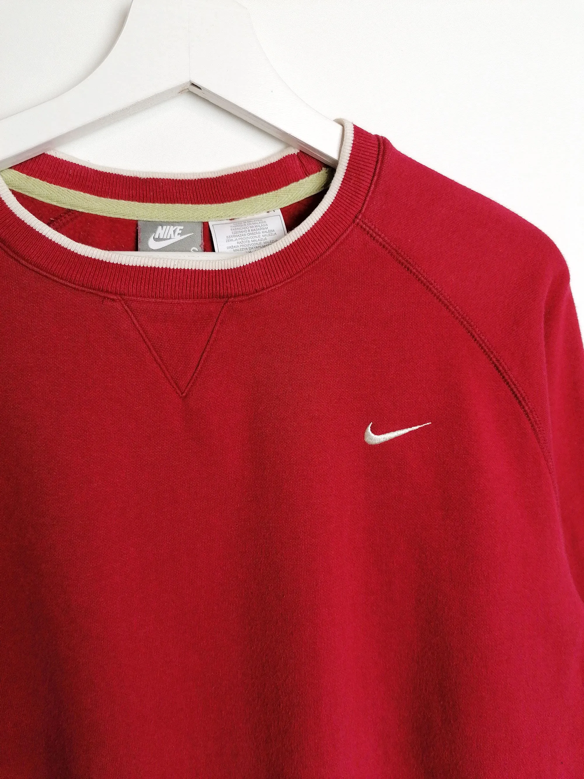 Y2K NIKE Small  Swoosh Red Sweatshirt Crewneck - size S / GB 36- 38 / height 173 cm